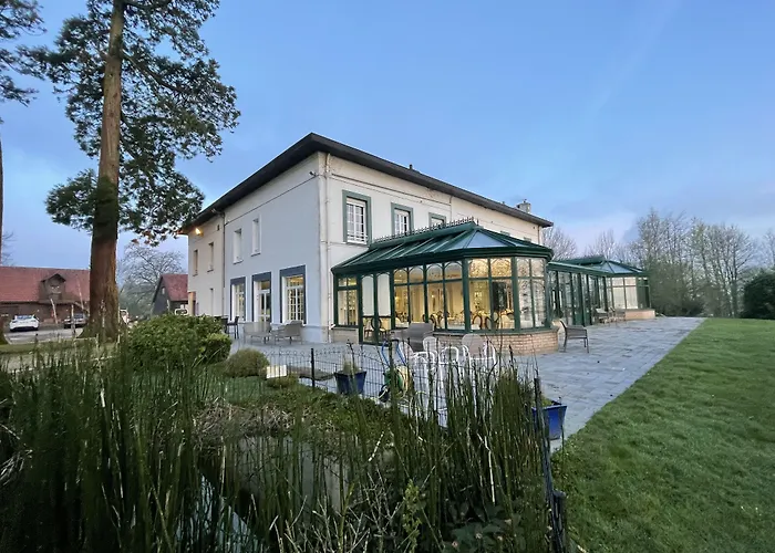 Wisques Hotels