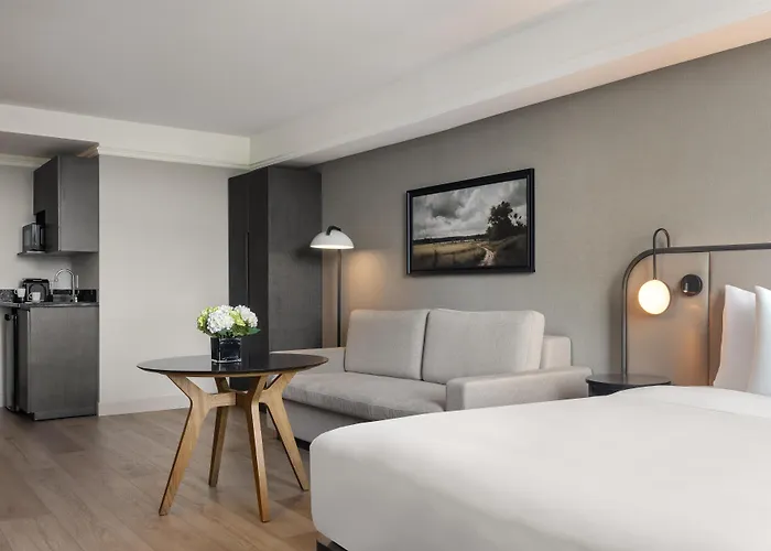 Hotel Vallea Bromont, Tapestry Collection By Hilton