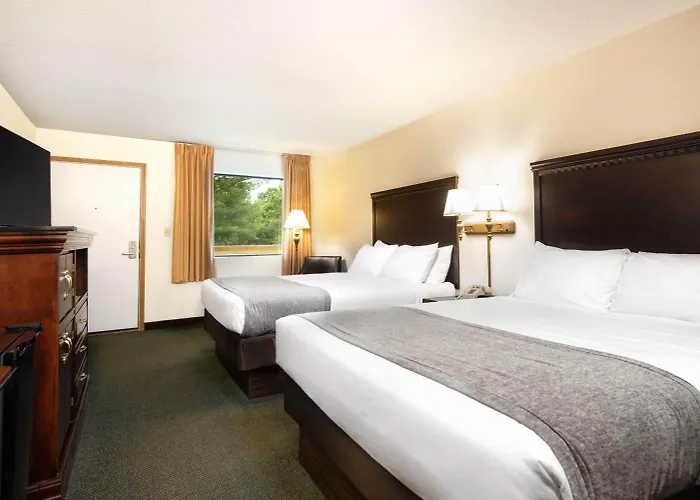 Brookwood Inn Branson
