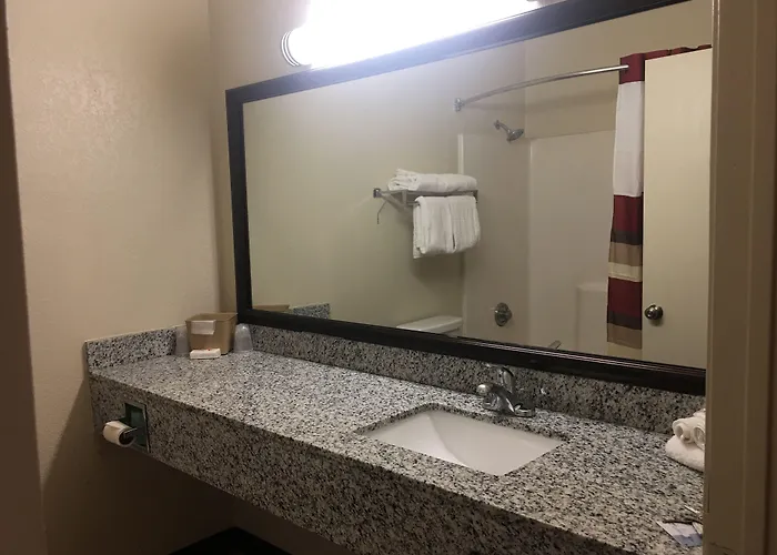 Red Roof Inn Fort Worth - Saginaw