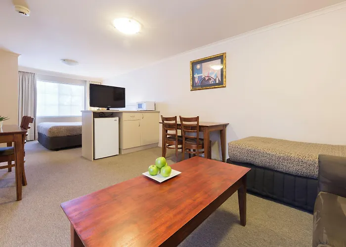 Best Western Plus Canberra Central Apartments Official