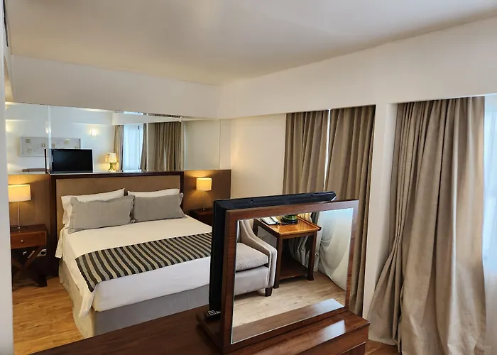 Grand King Hotel