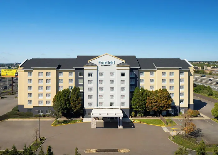 Fairfield Inn & Suites By Marriott Newark Liberty International Airport