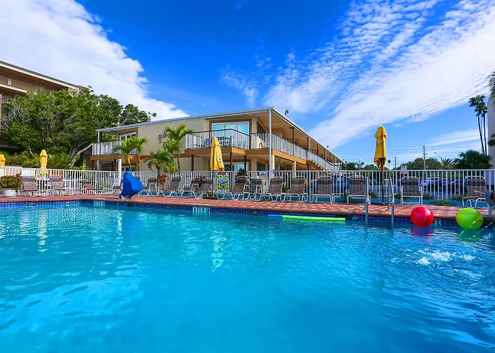 Plaza Beach Hotel - Beachfront Resort