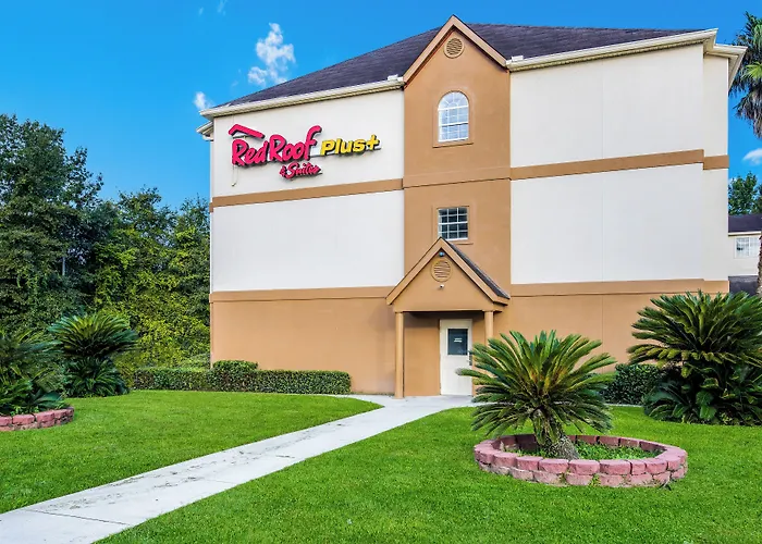 Red Roof Inn Plus+ & Suites Savannah - I-95 Georgetown