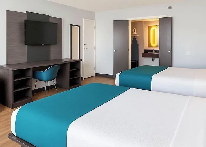 Motel 6-Anaheim, Ca - Maingate