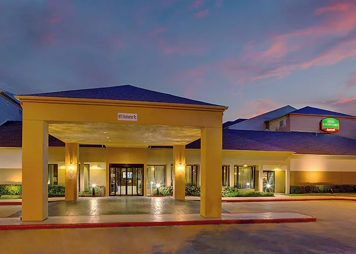 Courtyard Houston Westchase Hotel