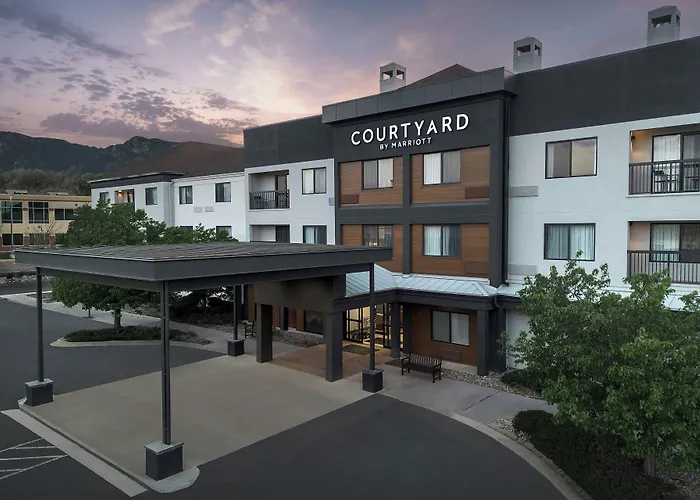 Courtyard By Marriott Colorado Springs South Hotel
