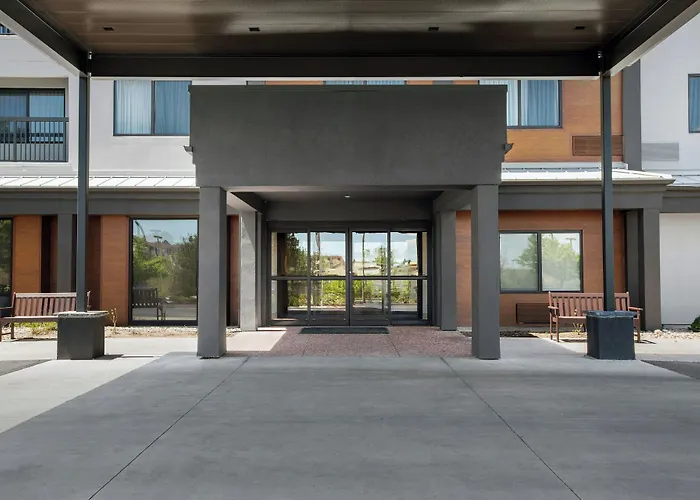 Courtyard By Marriott Colorado Springs South Hotel