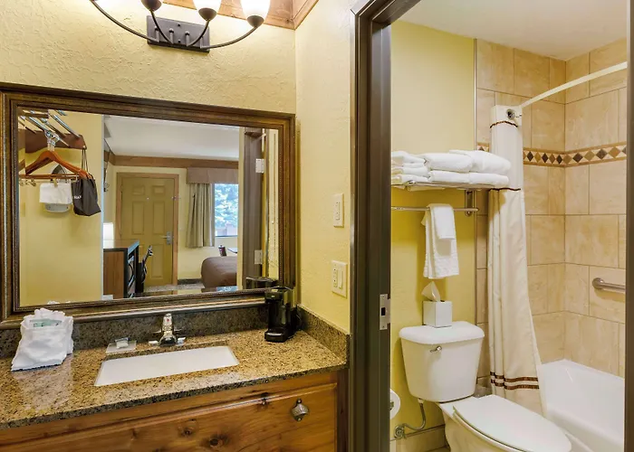 Best Western Rivers Edge Red River