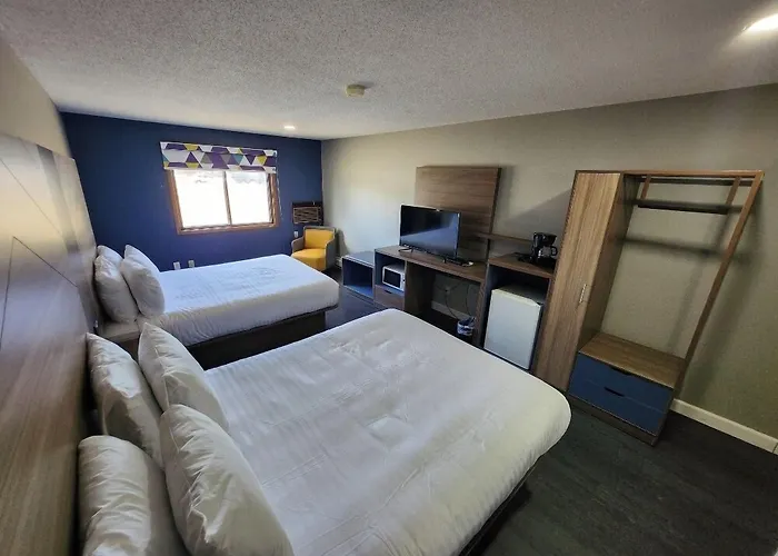 Super 8 By Wyndham Hayward Wi Motel