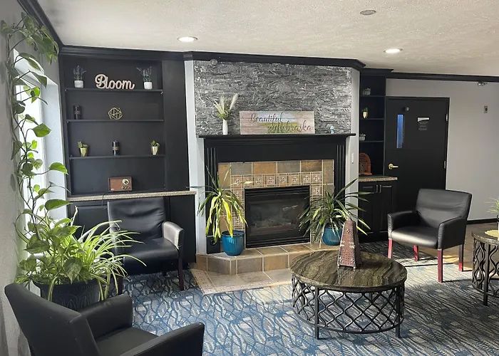 New Victorian Inn & Suites Lincoln