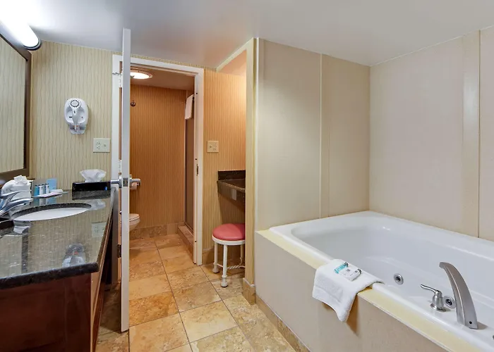 Hampton Inn Myrtle Beach Broadway At The Beach