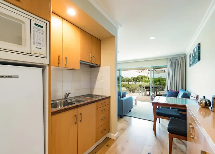 Paihia Beach Resort & Spa Hotel