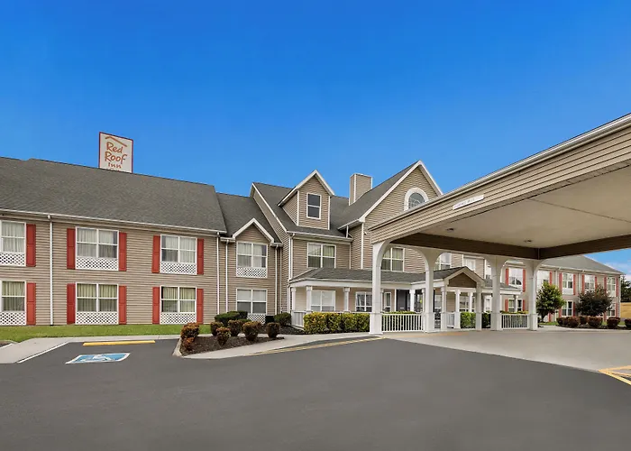Red Roof Inn & Suites Knoxville East