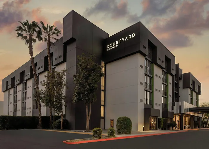 Courtyard San Jose Airport Hotel