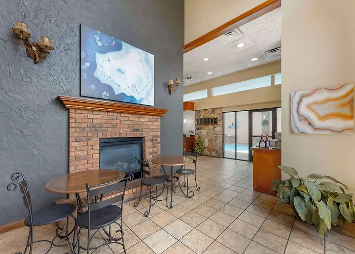 Best Western Plus Landing View Inn & Suites Branson
