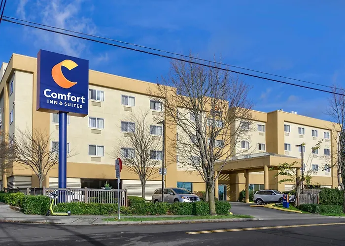 Comfort Inn & Suites Seattle North