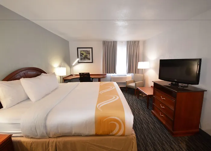 Quality Inn Alexis Rd