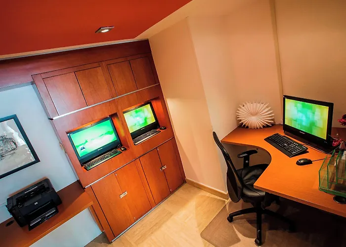 Courtyard By Marriott San Juan Miramar