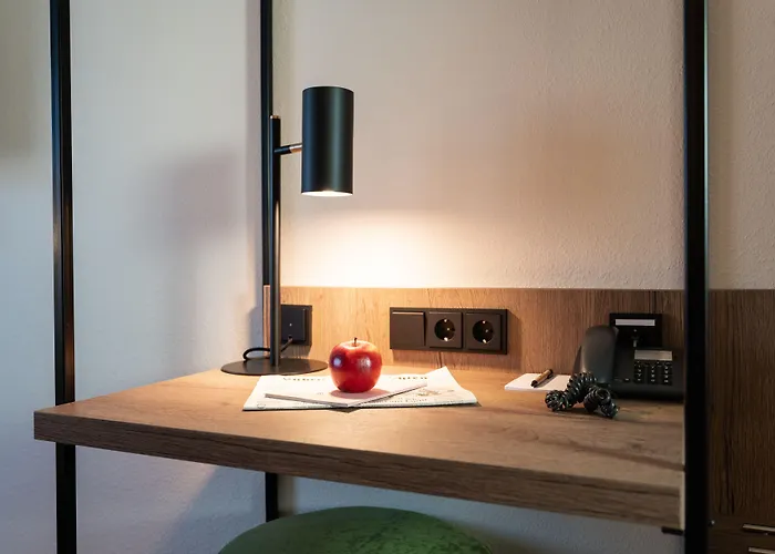 LIHO - Hotel Lindenhof Lübeck