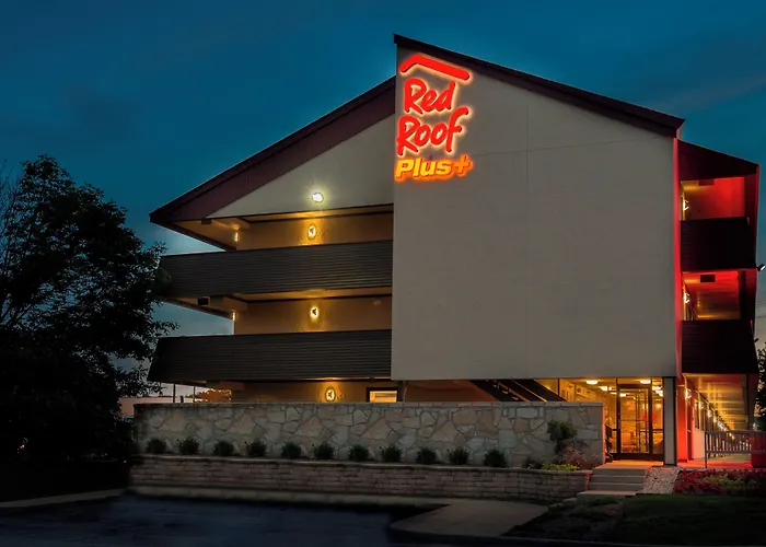 Red Roof Inn Plus+ Chicago - Naperville