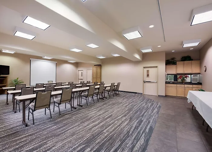 Best Western Plus Kentwood Lodge