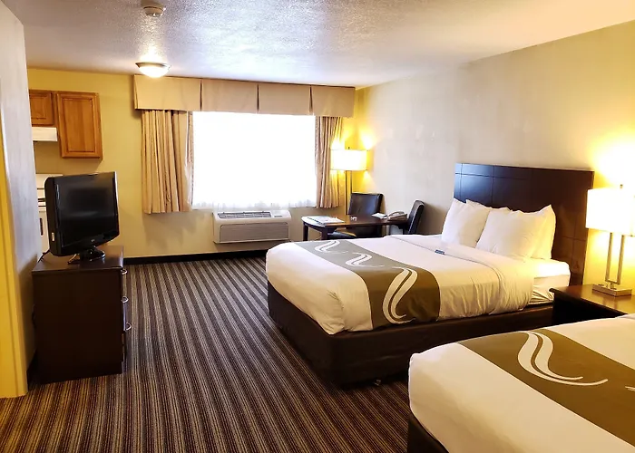 Quality Inn & Suites Vancouver - Hazel Dell