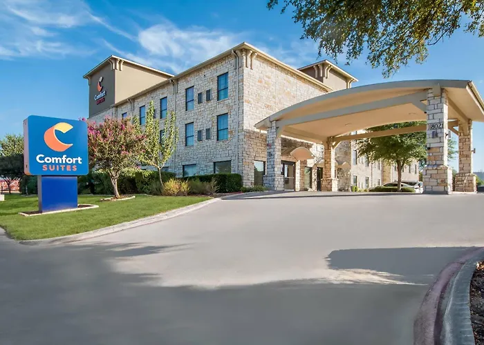 Comfort Suites San Antonio Near Seaworld