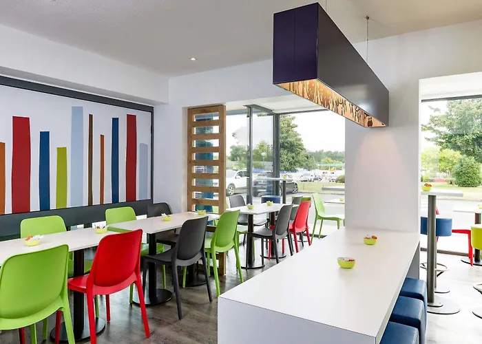 Verrieres-en-Anjou Hotels