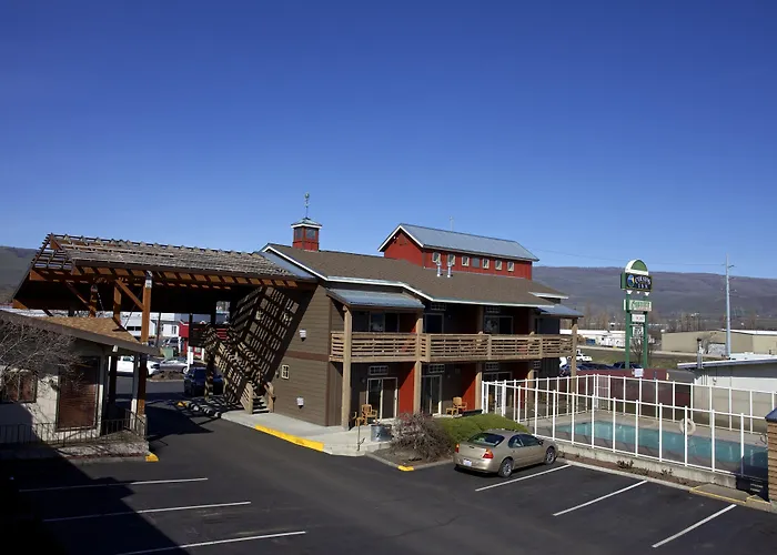 Cousin'S Country Inn