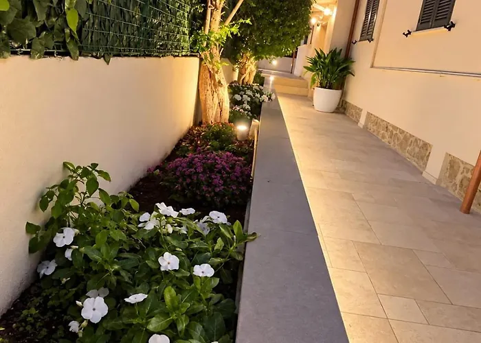Quattro Stelle al Porto Guest House