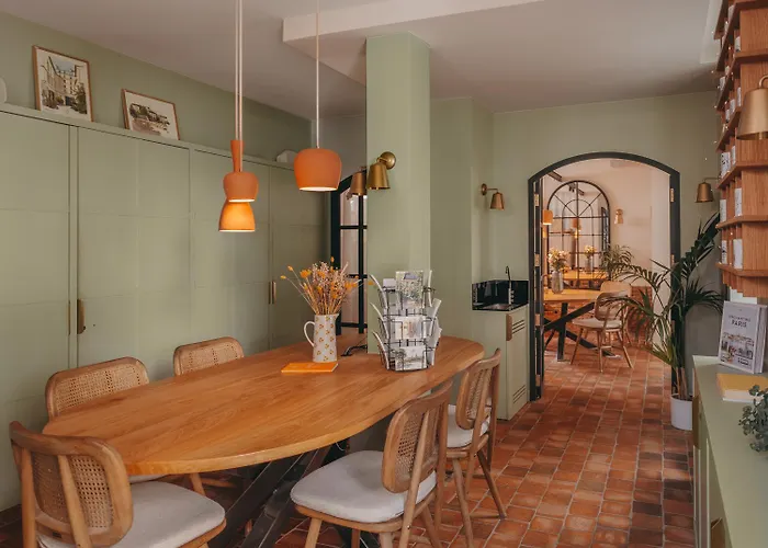 Hotel des Grandes Ecoles