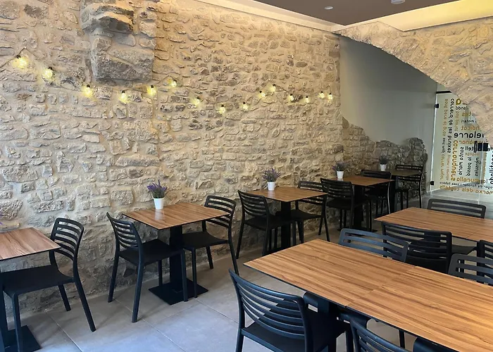 Hostal Universitat Cervera 