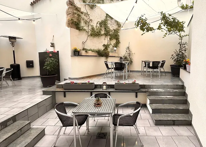 Hostal Universitat Cervera 
