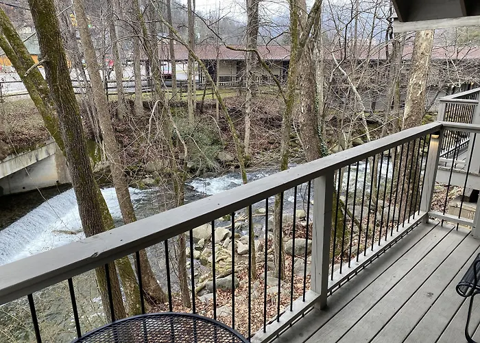 Carr'S Northside Hotel And Cottages Gatlinburg