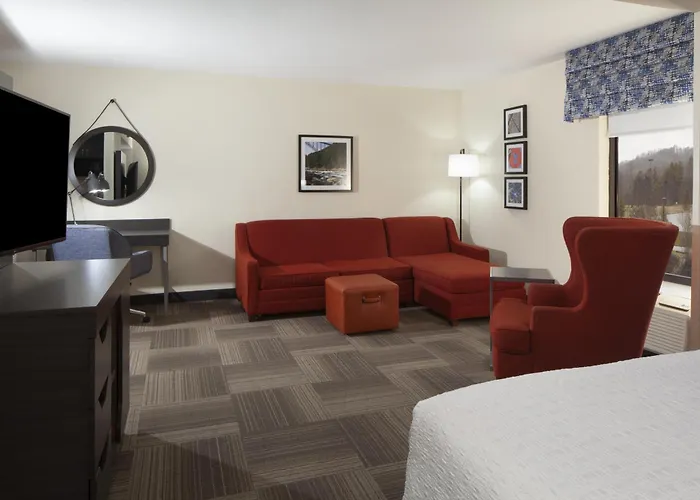 Hampton Inn Charleston-Southridge