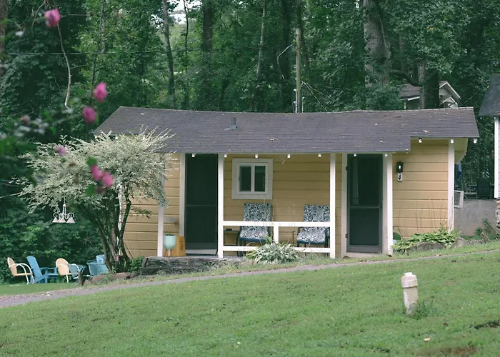 The Pines Cottages Woodfin