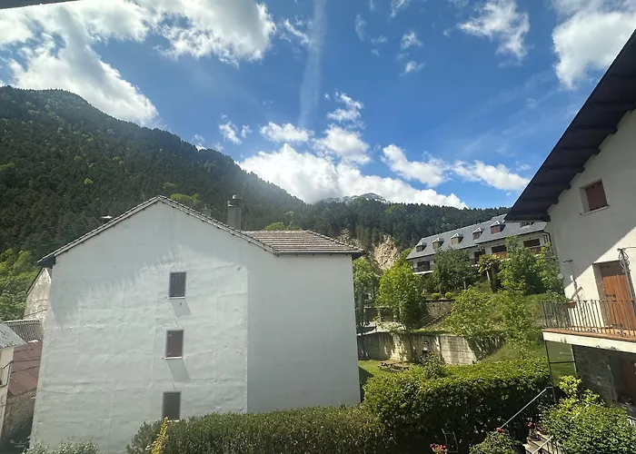 Hostal Pirineos Meliz Bielsa