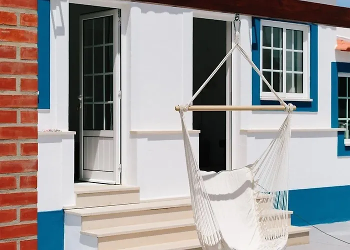 Zulla Nazare'S Surf Village
