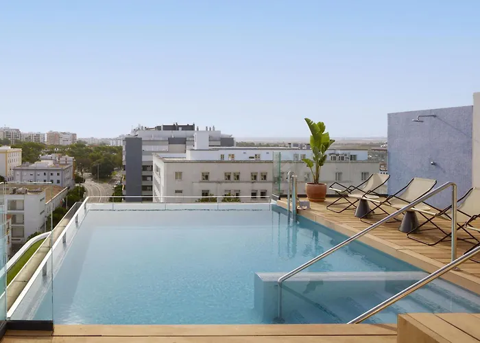Hotel NH Luz Huelva