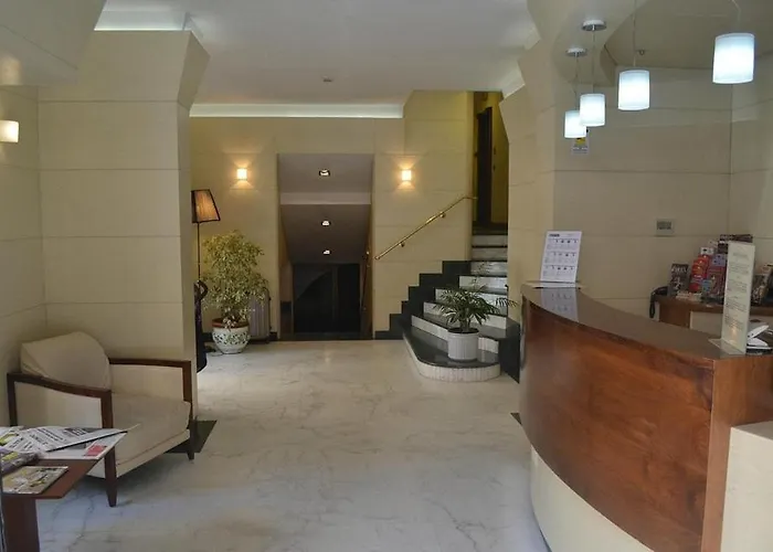 Crosti Hotel
