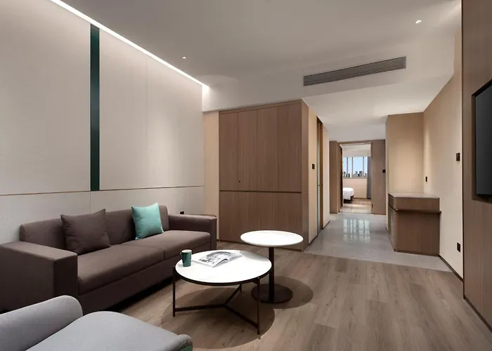 Holiday Inn Shanghai Jing'An