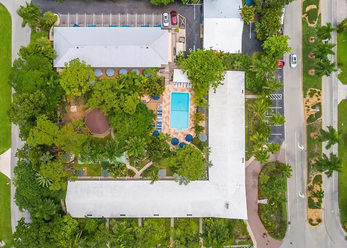 The Fairways Inn Of Naples Naples Park