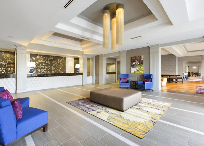 Doubletree By Hilton Historic Savannah