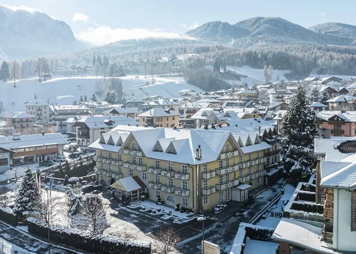 Alpholiday Dolomiti Wellness & Family Hotel Dimaro