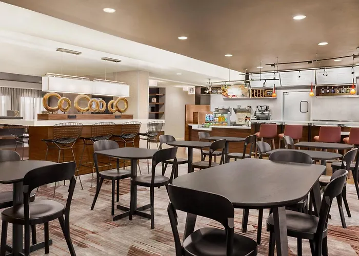 Courtyard By Marriott Roseville
