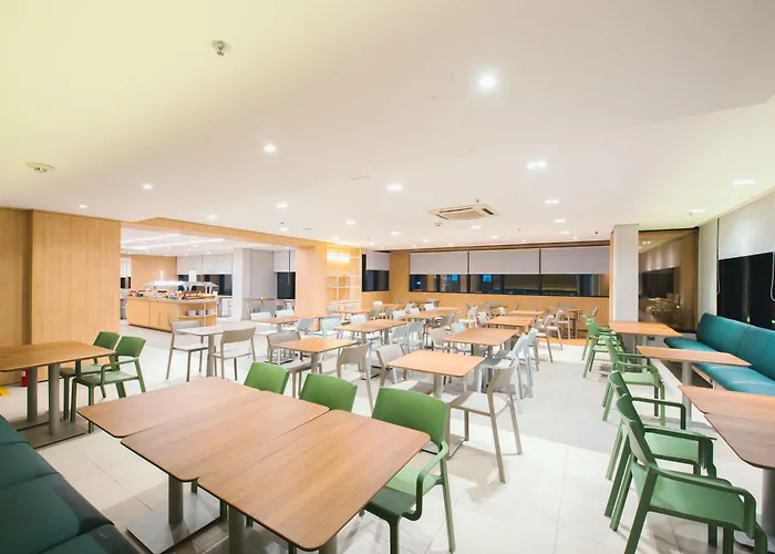 Ibis Curitiba Shopping Hotel