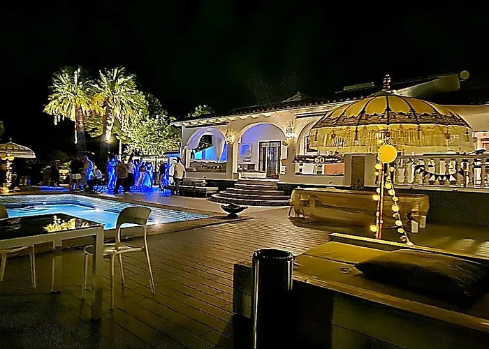 Elparaiso-Altea Apartment "Sylvia" Adults Only Bed & Borrel