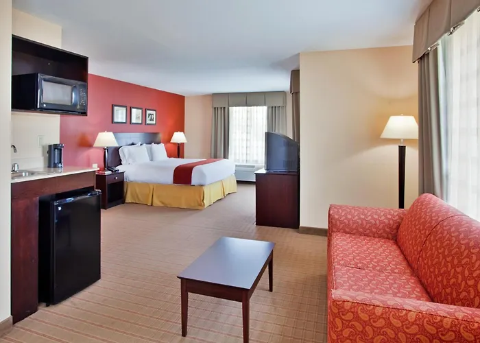 Andover Hotels